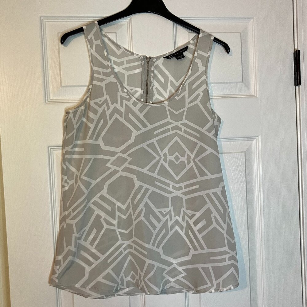 Armani Exchange: Grey and white geometric top (size M)